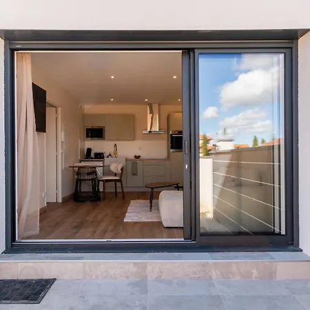 Daire L'isaby - Clim, Terrasse, Parking *