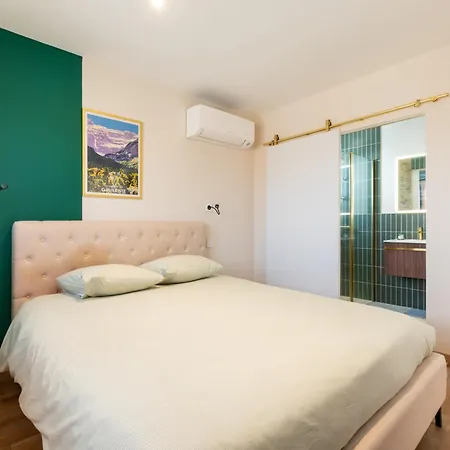 L'isaby - Clim, Terrasse, Parking Aureilhan (Hautes-Pyrenees)